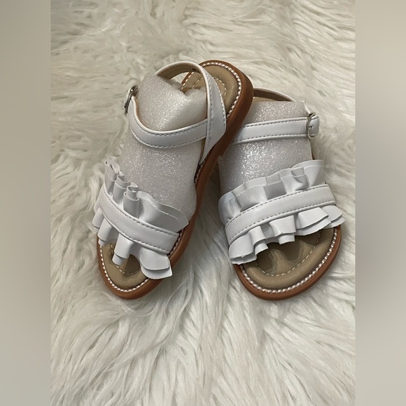 KOLAN ~ Baby/ Toddler White Ruffle Sandals Size 8 - Picture 10 of 15